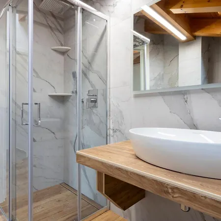 Romana Luxury - Self Check-in Wi-fi أوليجّ
